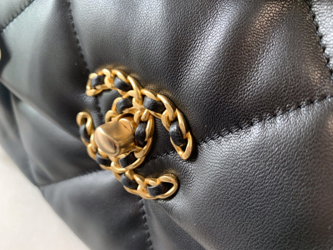 19 FLAP BAG 30 BLACK GOATSKIN GOLD HARDWARE - 图片 3