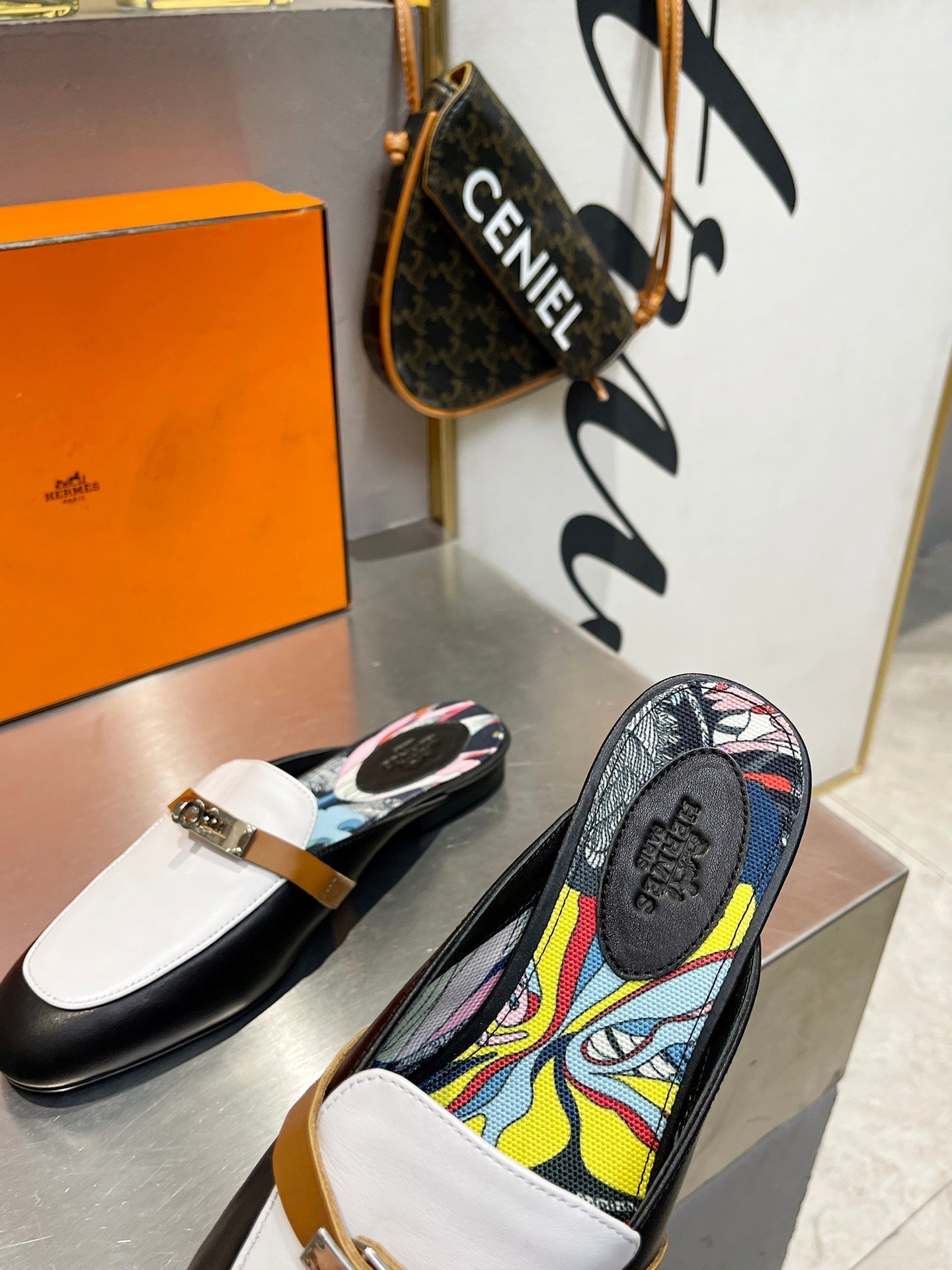 0Z MULE WHITE AND BLACK CALFSKIN WITH PATTERN - 图片 6