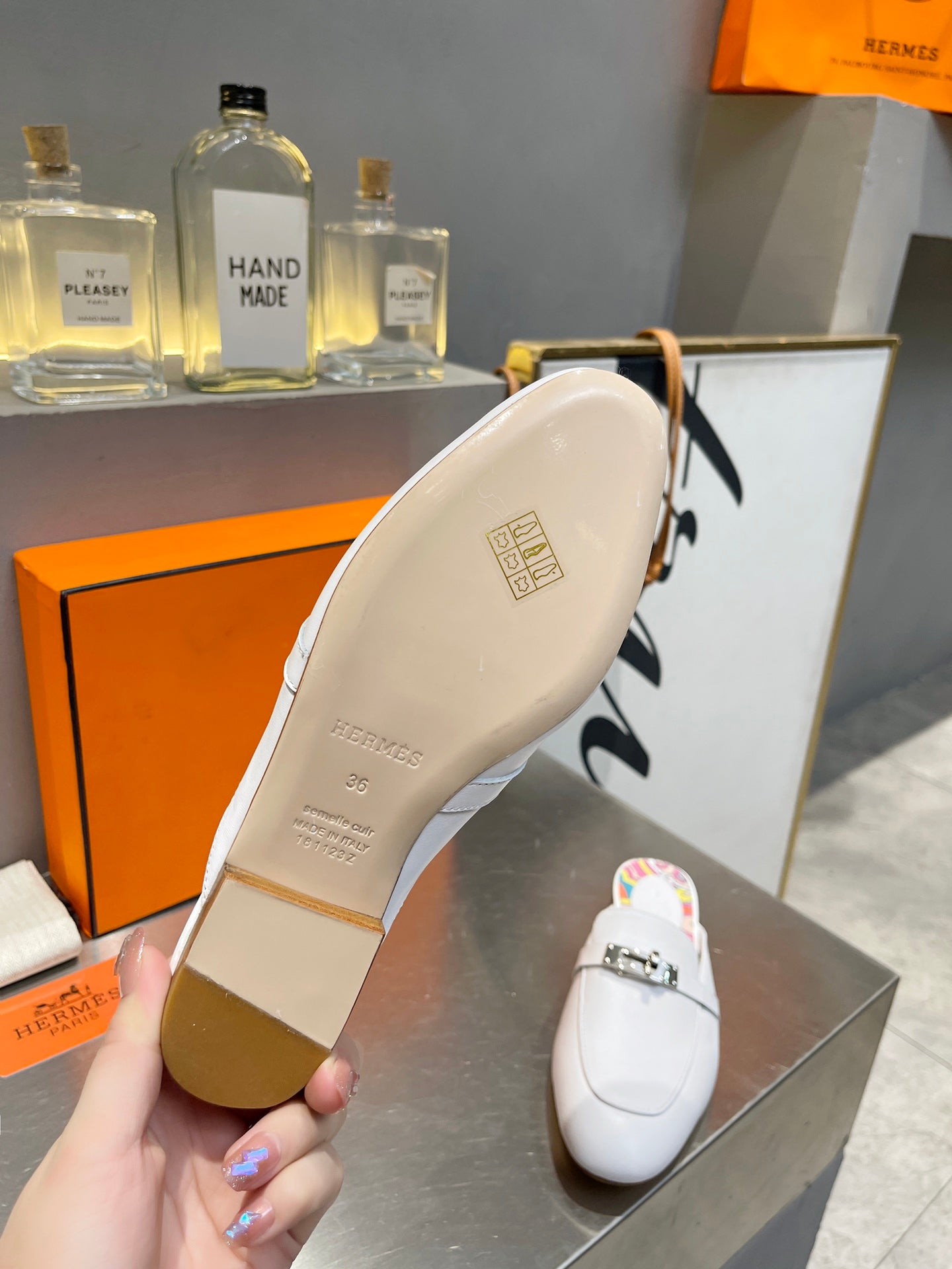 0Z MULE WHITE CALFSKIN WITH PATTERN - 图片 9