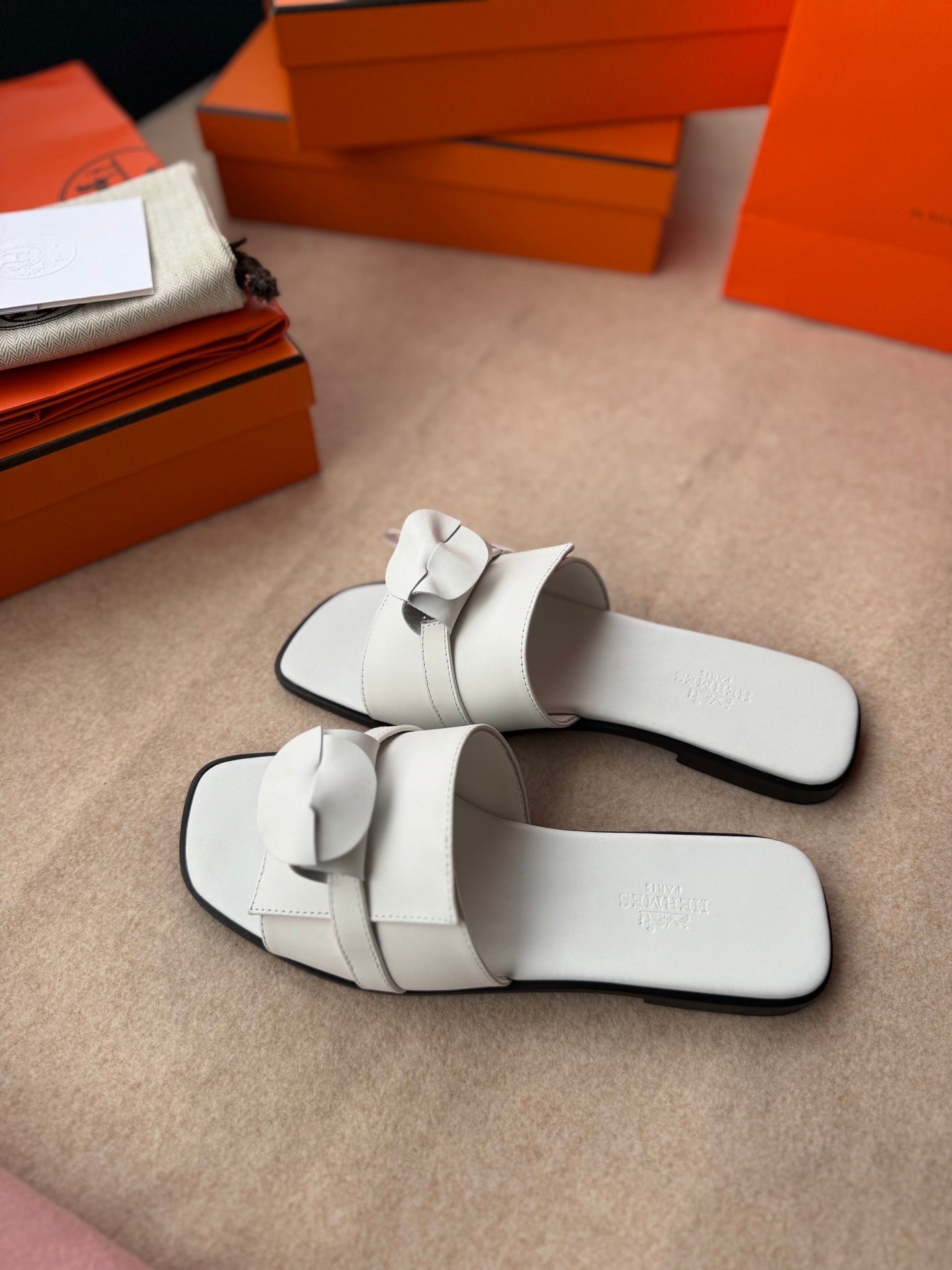 0RAN SANDALS IN WHITE CALFSKIN - 图片 11