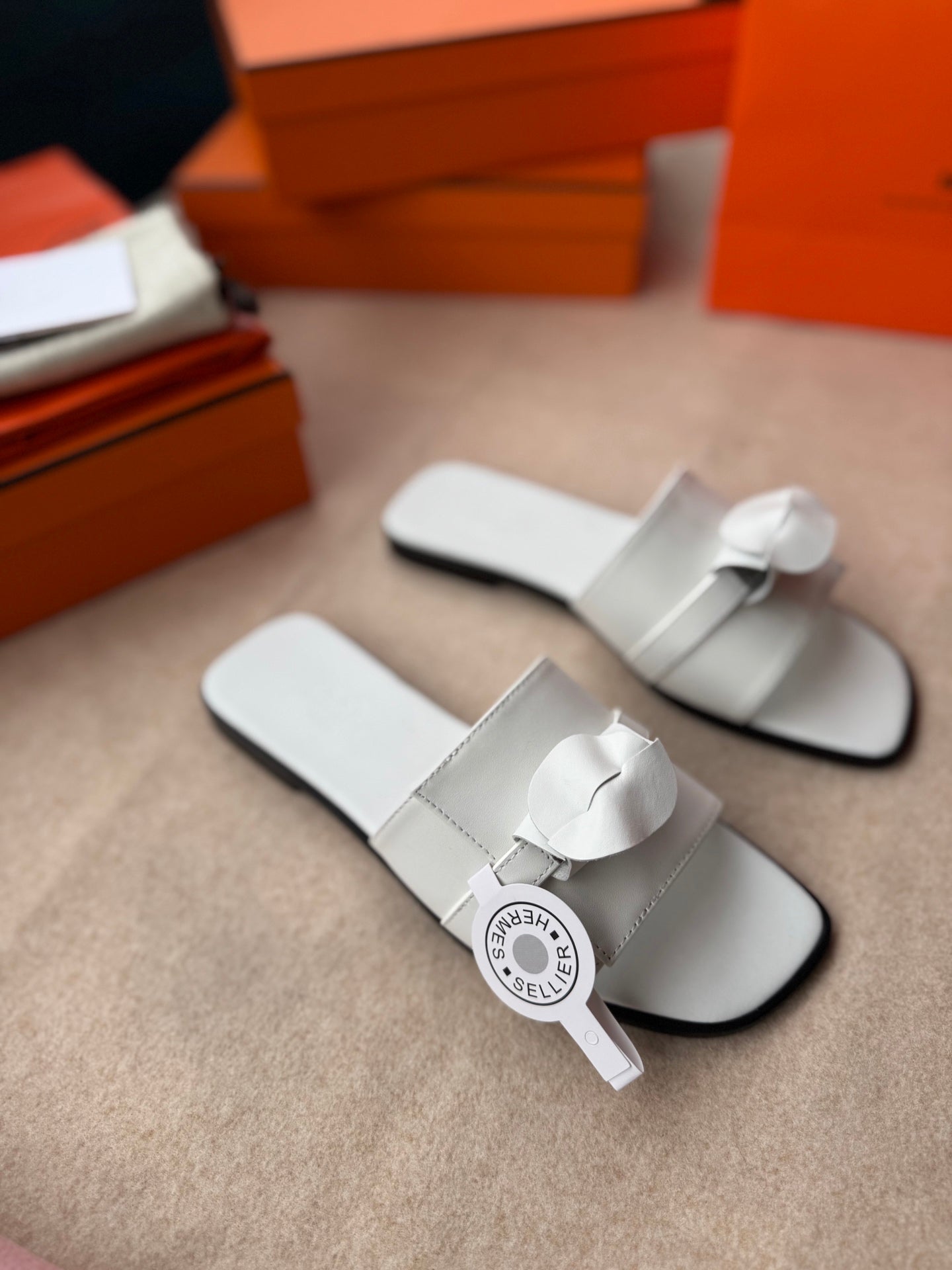 0RAN SANDALS IN WHITE CALFSKIN - 图片 3