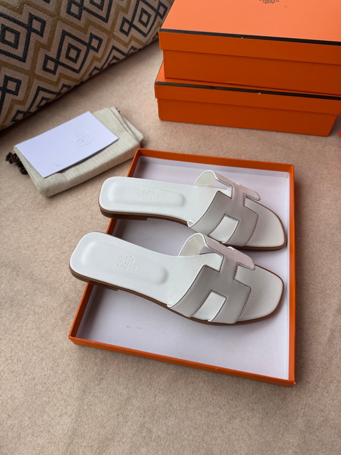 0RAN SANDALS IN WHITE CALFSKIN - 图片 2