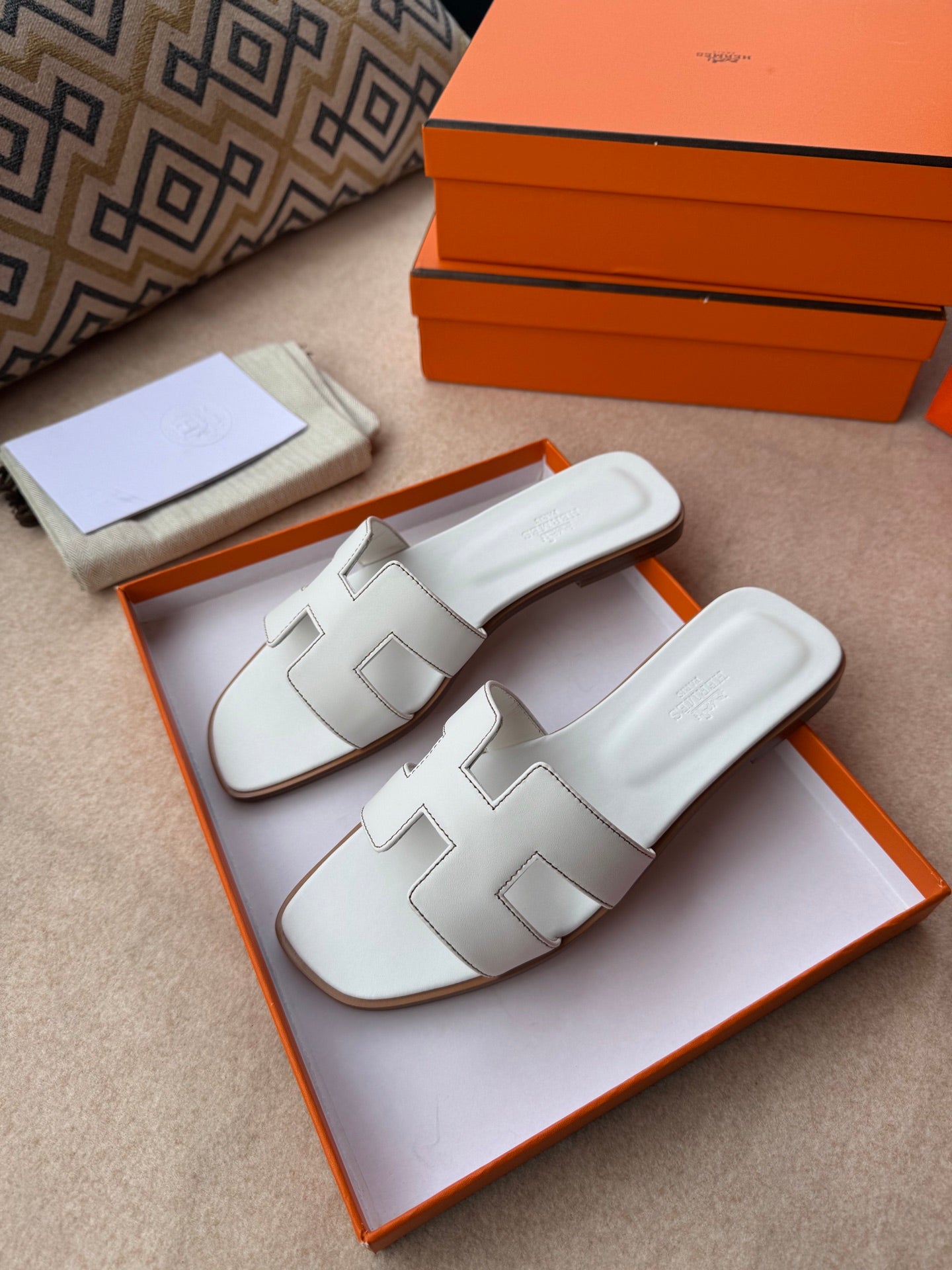 0RAN SANDALS IN WHITE CALFSKIN - 图片 4