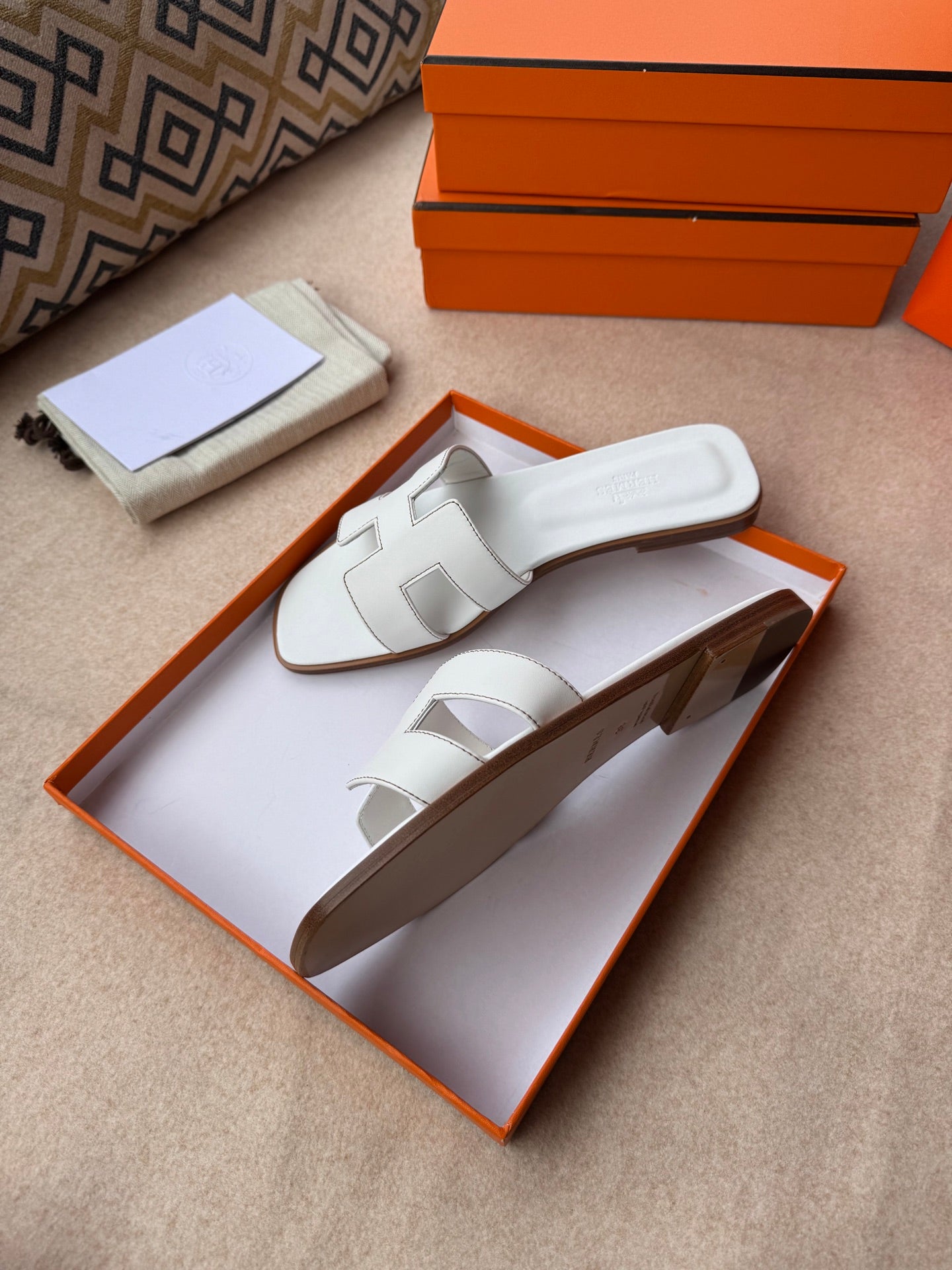 0RAN SANDALS IN WHITE CALFSKIN - 图片 8