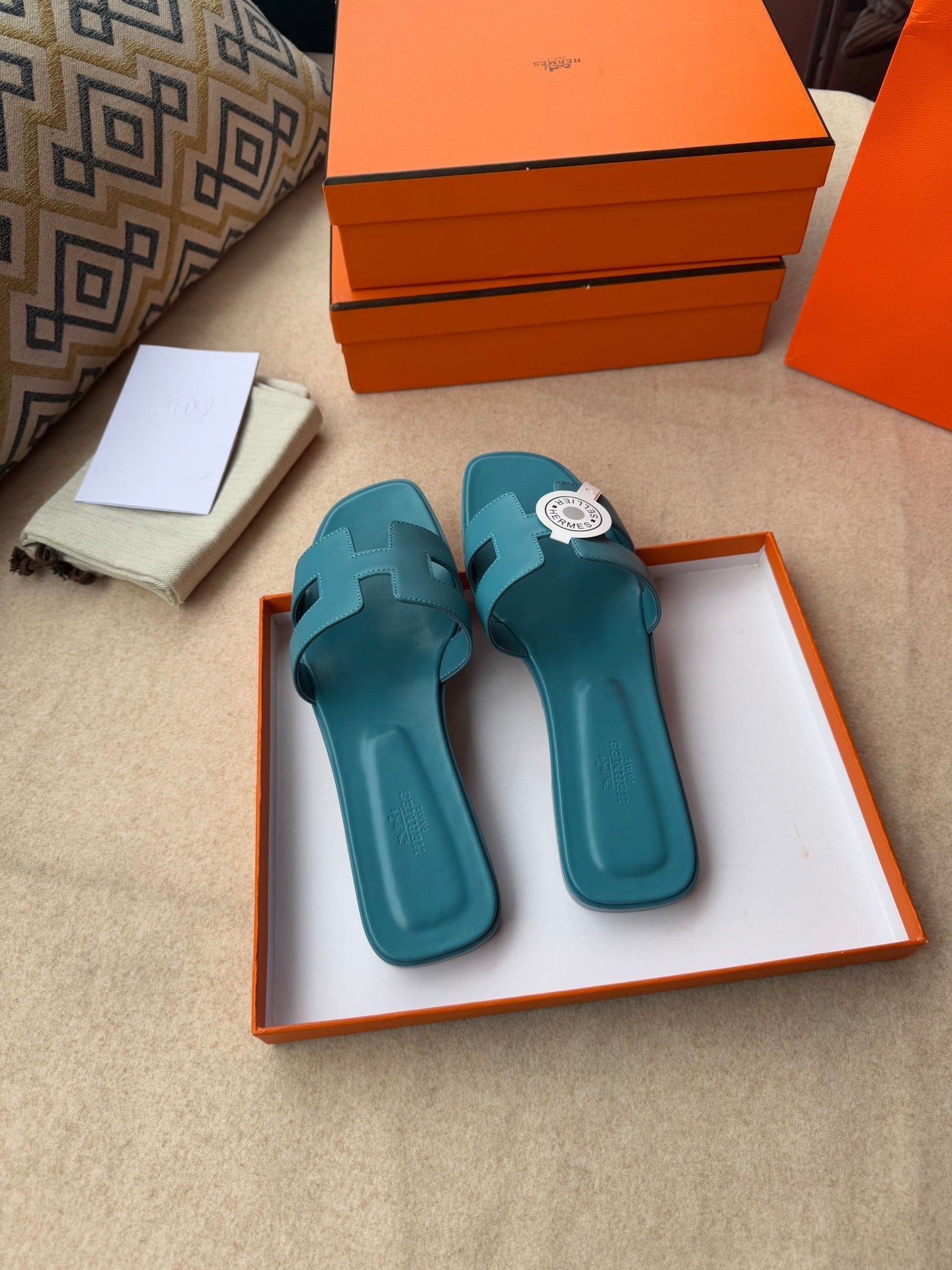 0RAN SANDALS IN SAPPHIRE BLUE CALFSKIN - 图片 5