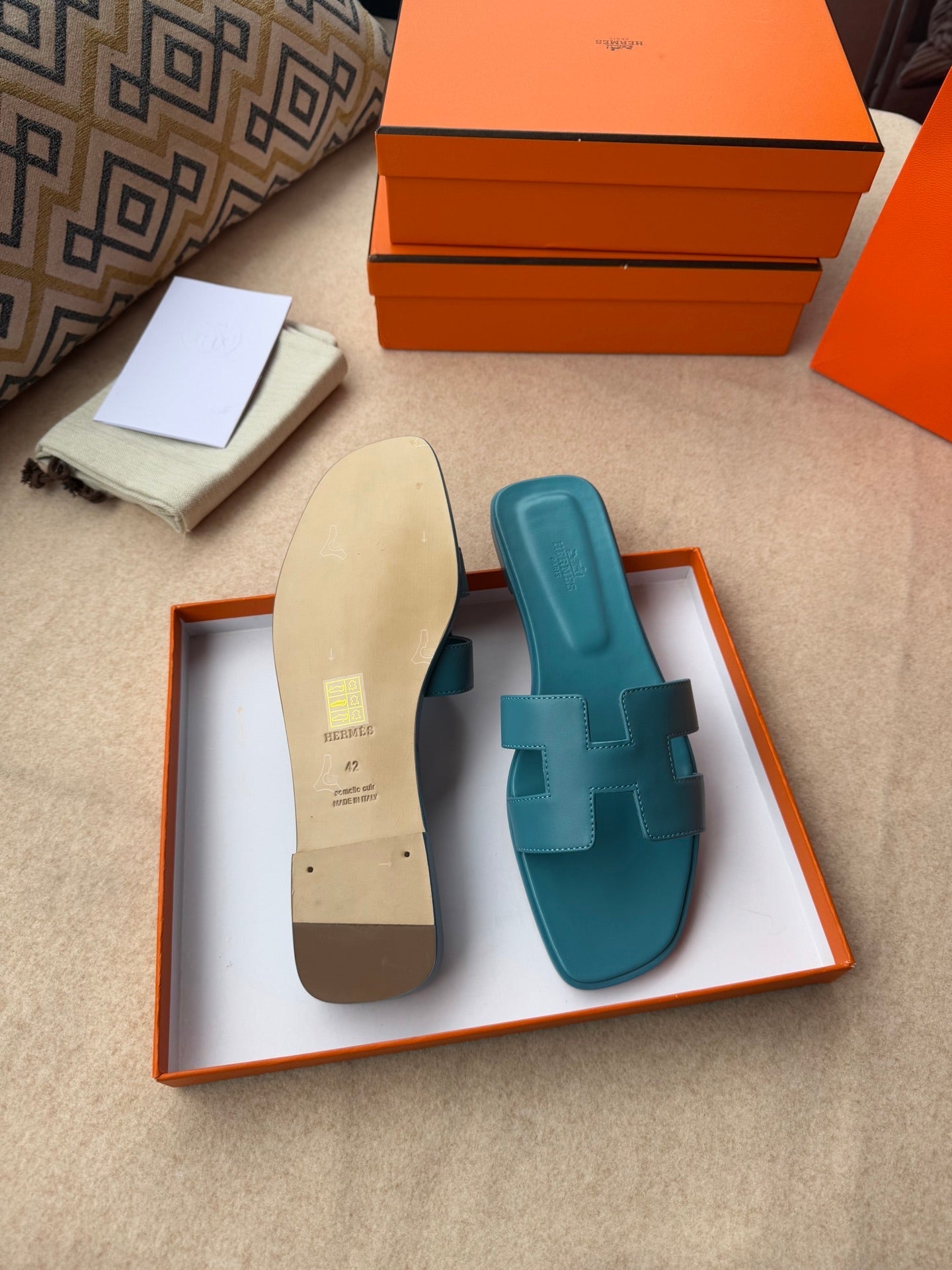 0RAN SANDALS IN SAPPHIRE BLUE CALFSKIN - 图片 11