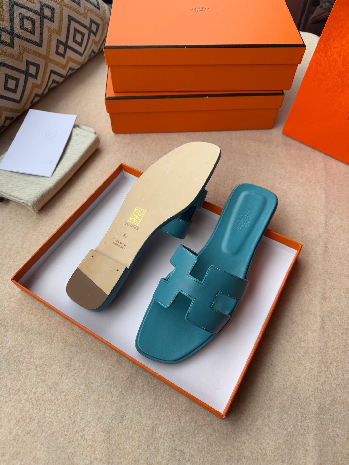 0RAN SANDALS IN SAPPHIRE BLUE CALFSKIN - 图片 12