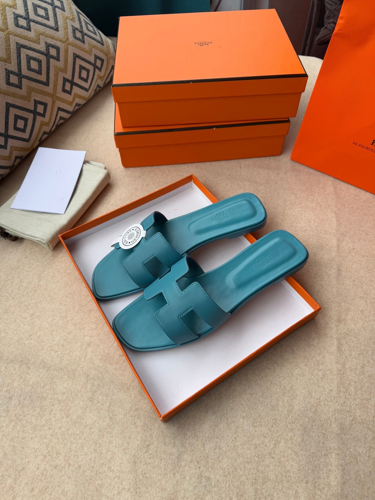 0RAN SANDALS IN SAPPHIRE BLUE CALFSKIN - 图片 9