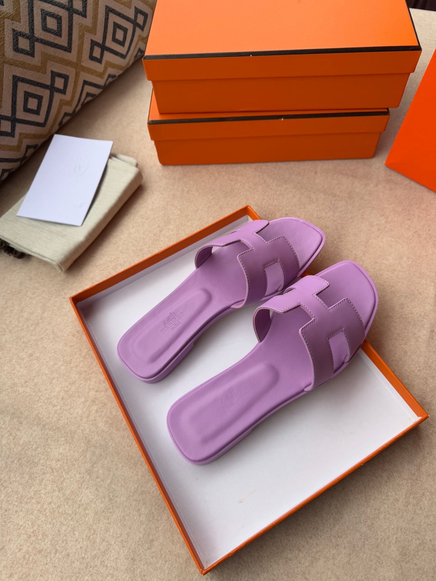 0RAN SANDALS IN LILAC PURPLE CALFSKIN - 图片 9