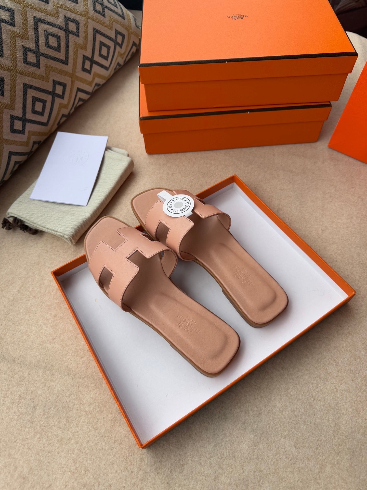0RAN SANDALS IN PEACH PINK CALFSKIN - 图片 11