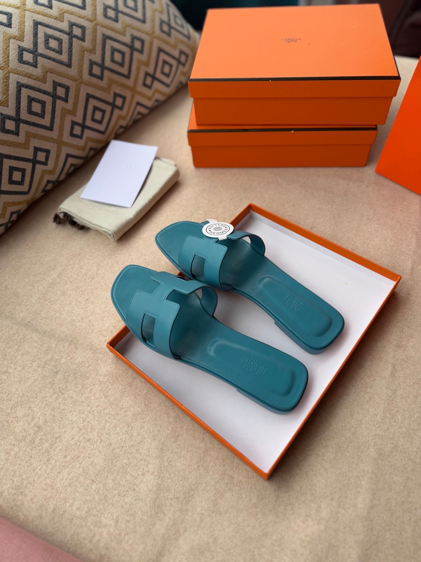 0RAN SANDALS IN SAPPHIRE BLUE CALFSKIN - 图片 4