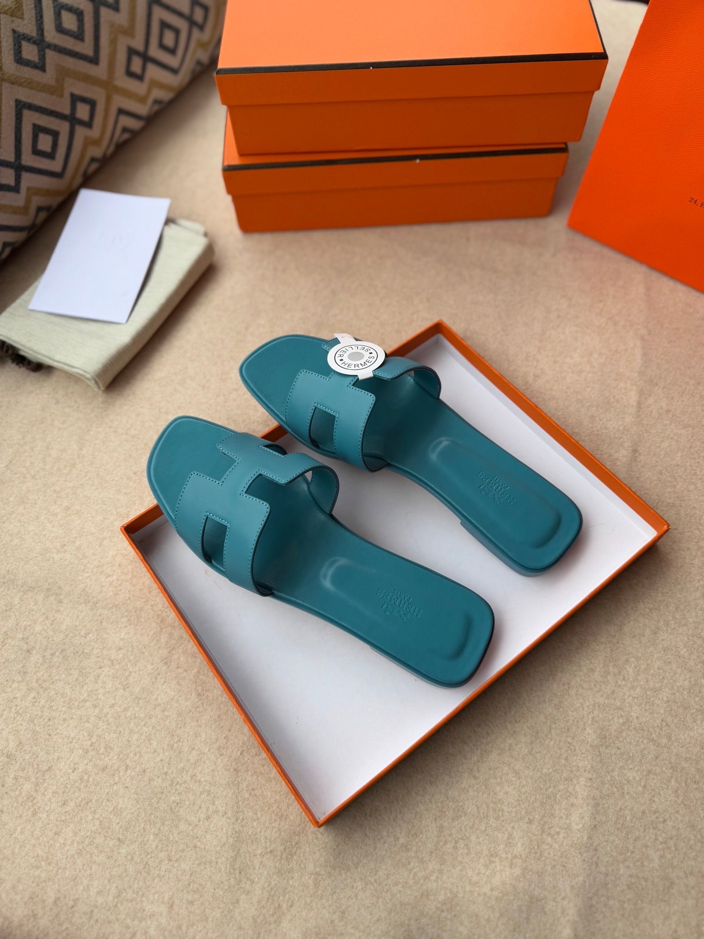 0RAN SANDALS IN SAPPHIRE BLUE CALFSKIN - 图片 6
