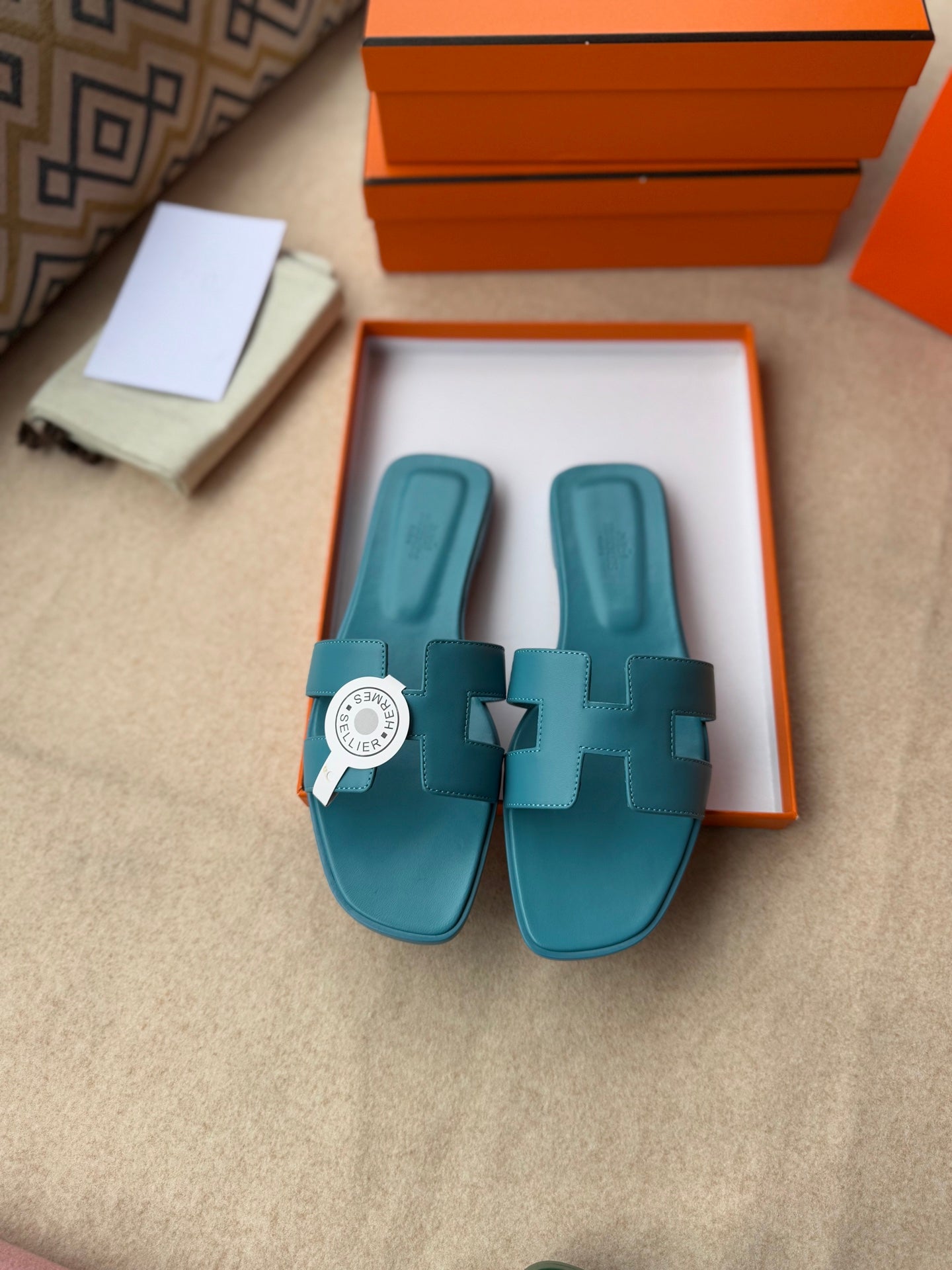 0RAN SANDALS IN SAPPHIRE BLUE CALFSKIN - 图片 2