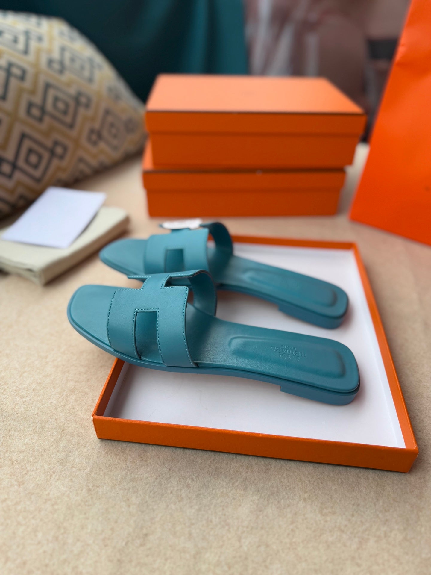 0RAN SANDALS IN SAPPHIRE BLUE CALFSKIN - 图片 10