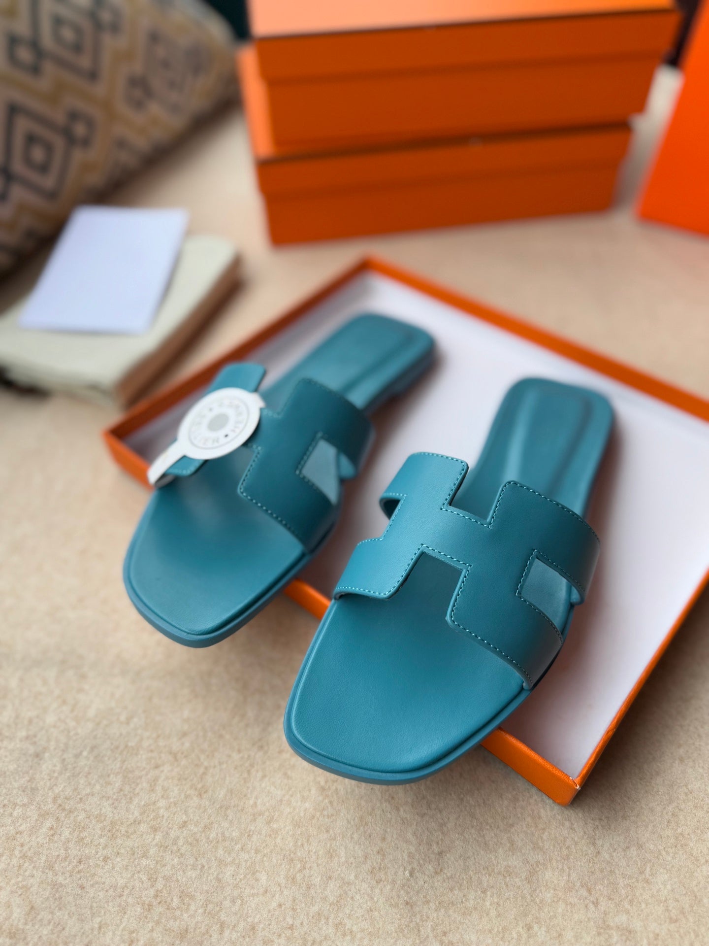0RAN SANDALS IN SAPPHIRE BLUE CALFSKIN - 图片 11