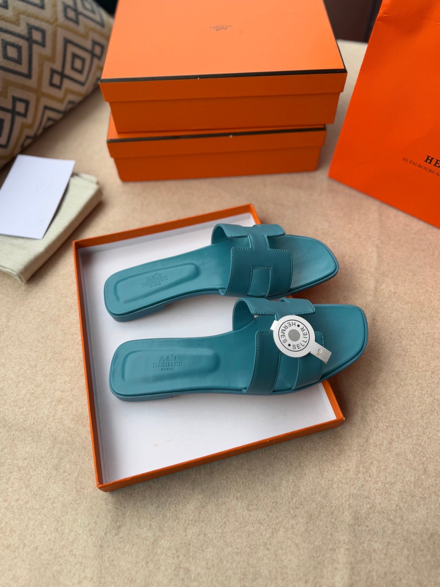 0RAN SANDALS IN SAPPHIRE BLUE CALFSKIN - 图片 12