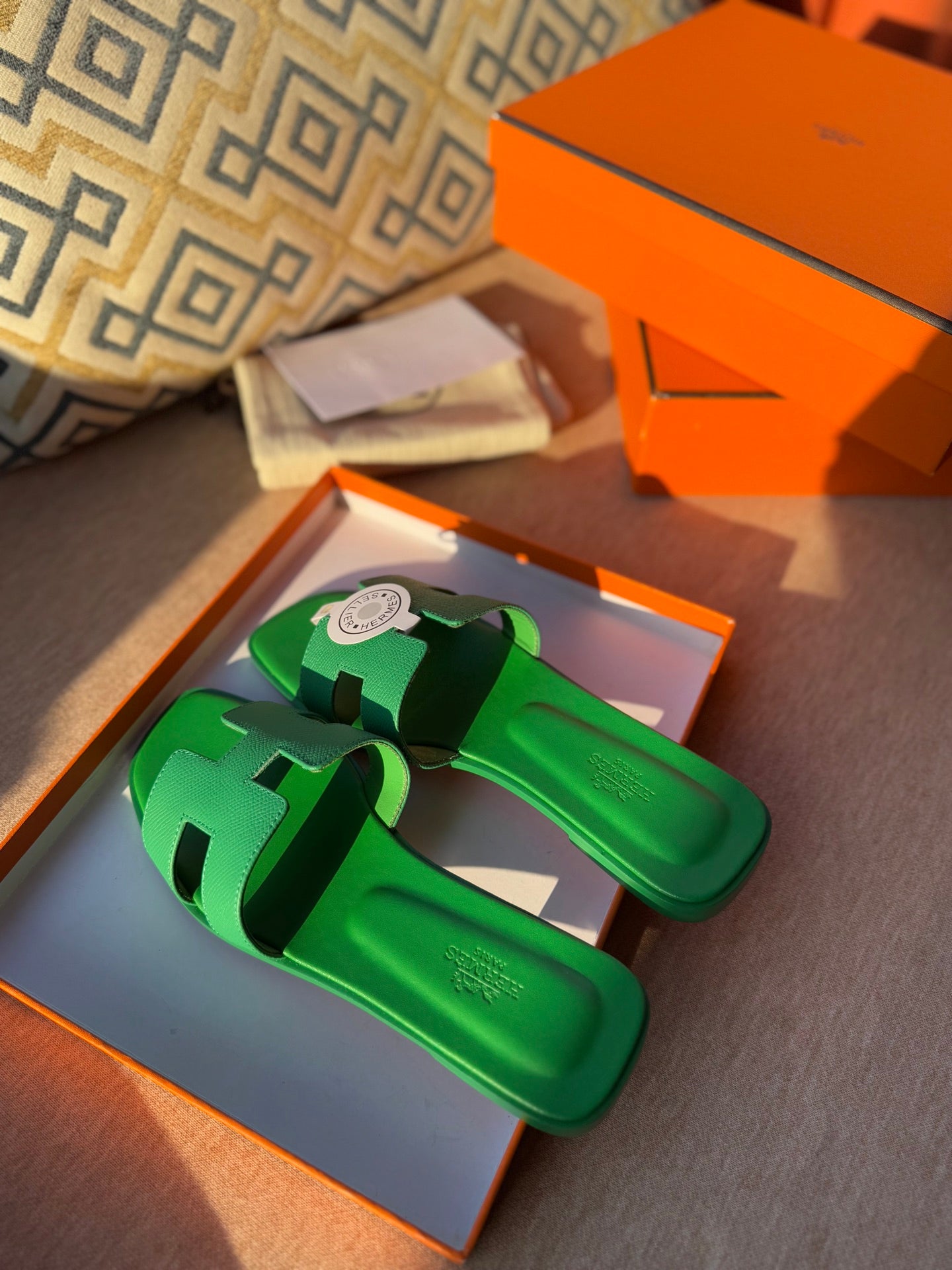 0RAN SANDALS IN SHAMROCK GREEN CALFSKIN - 图片 2