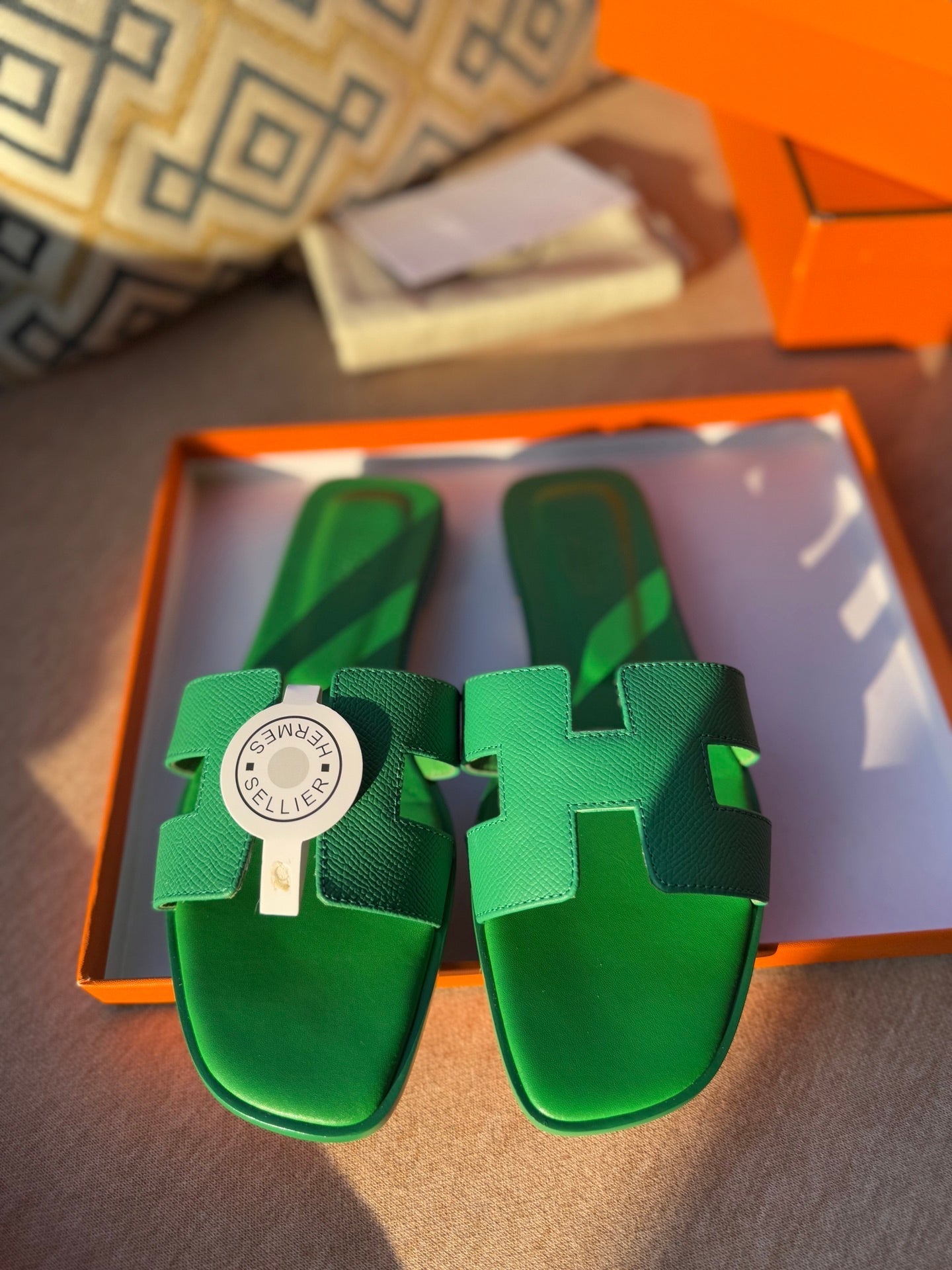 0RAN SANDALS IN SHAMROCK GREEN CALFSKIN - 图片 7