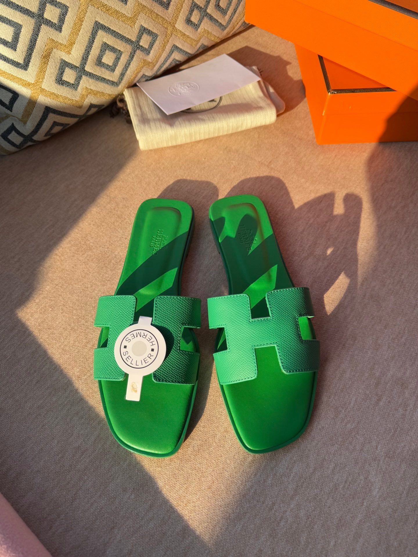 0RAN SANDALS IN SHAMROCK GREEN CALFSKIN - 图片 3