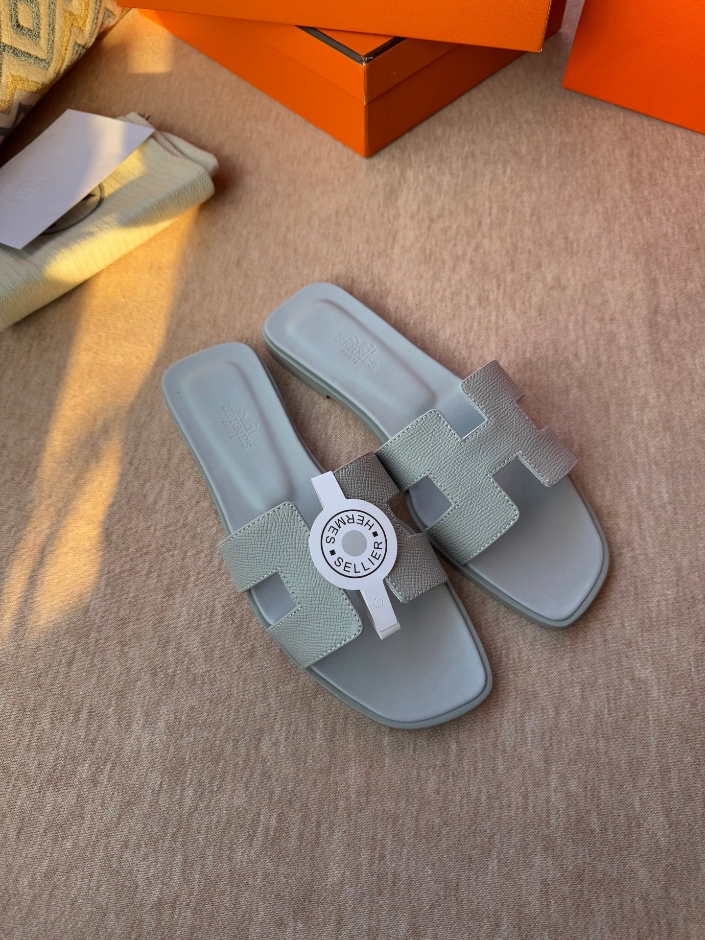 0RAN SANDALS IN WARM GRAY CALFSKIN - 图片 2