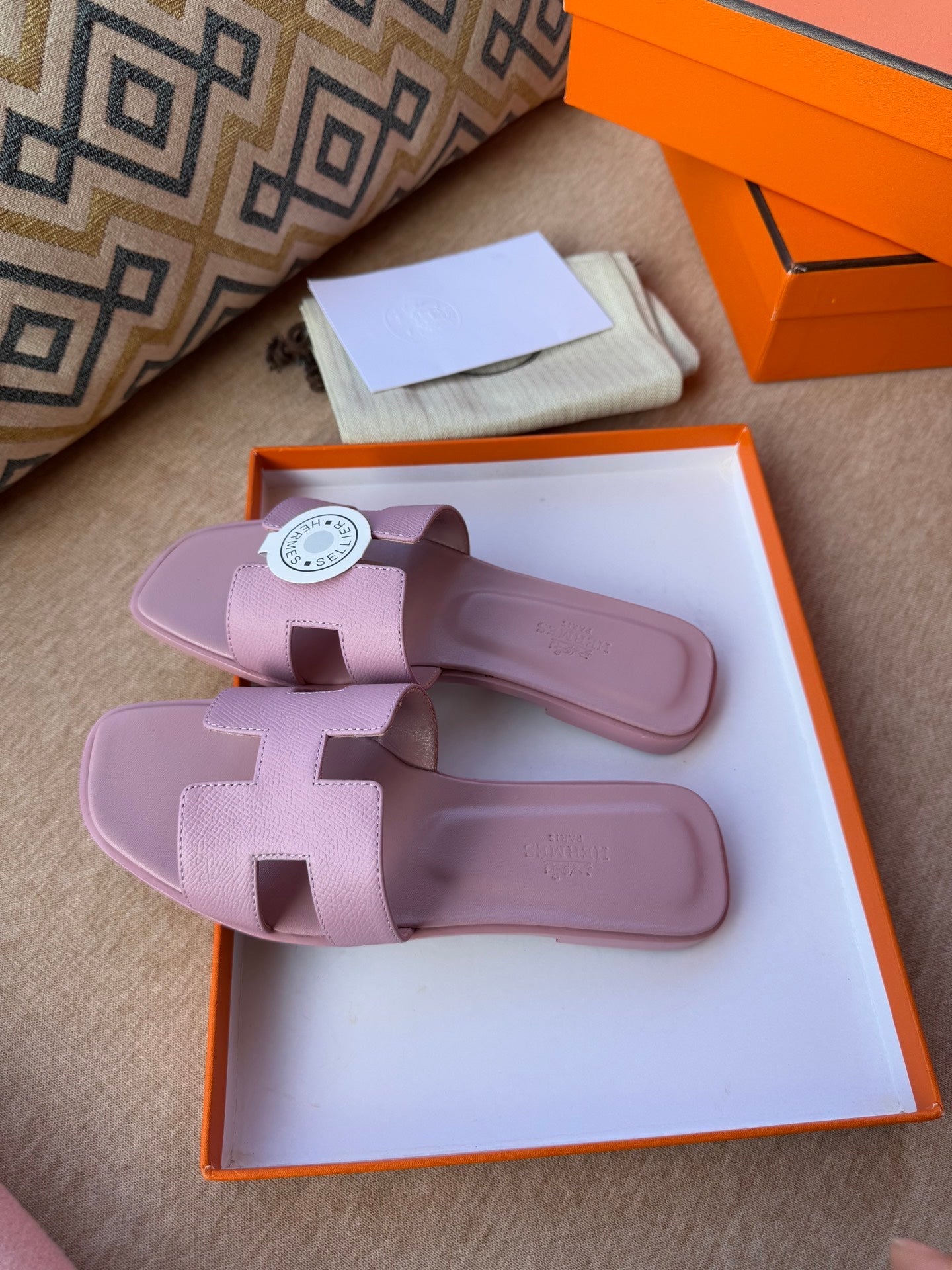 0RAN SANDALS IN PASTEL PURPLE CALFSKIN - 图片 2