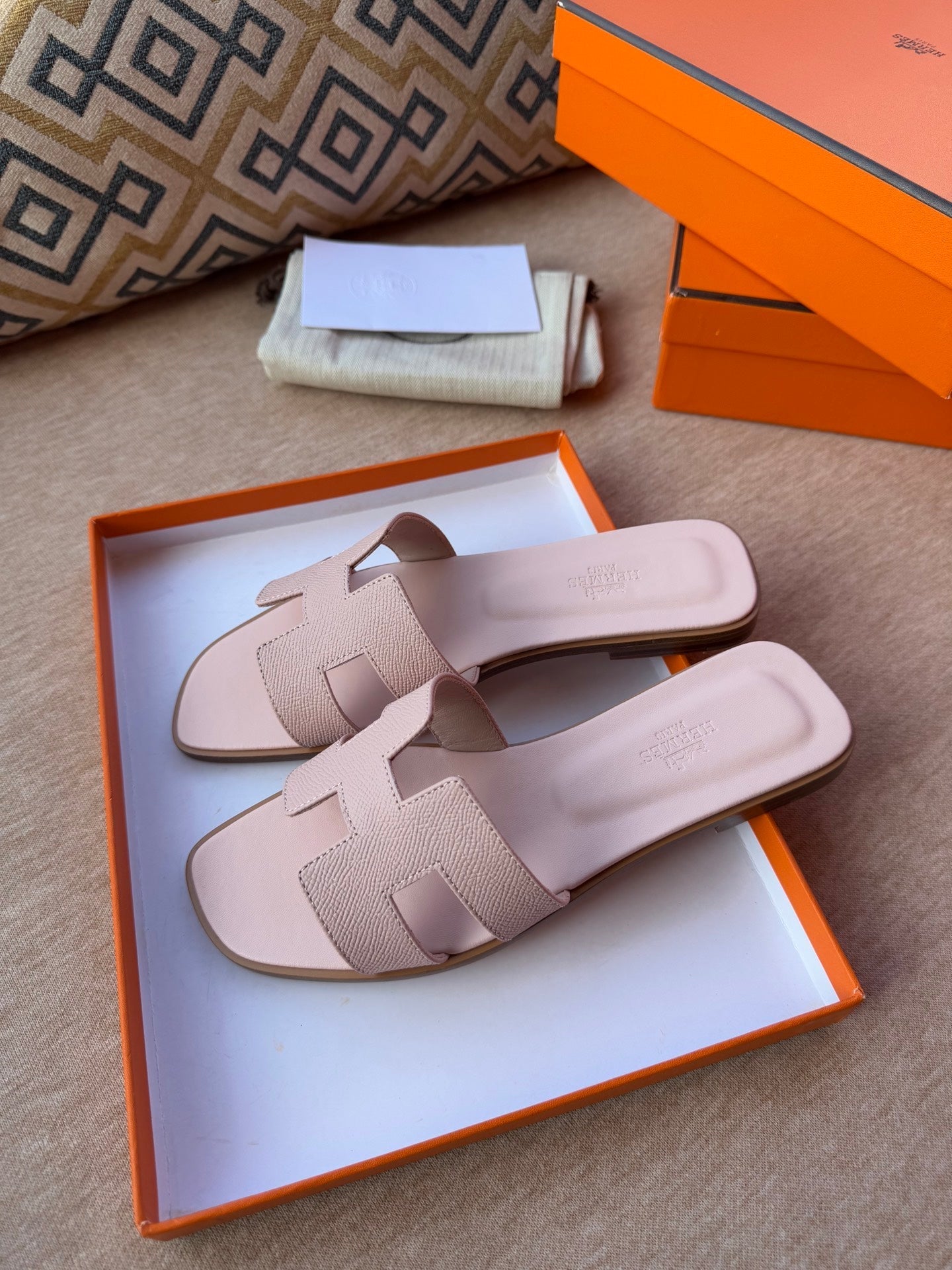 0RAN SANDALS IN PASTEL PINK CALFSKIN - 图片 5