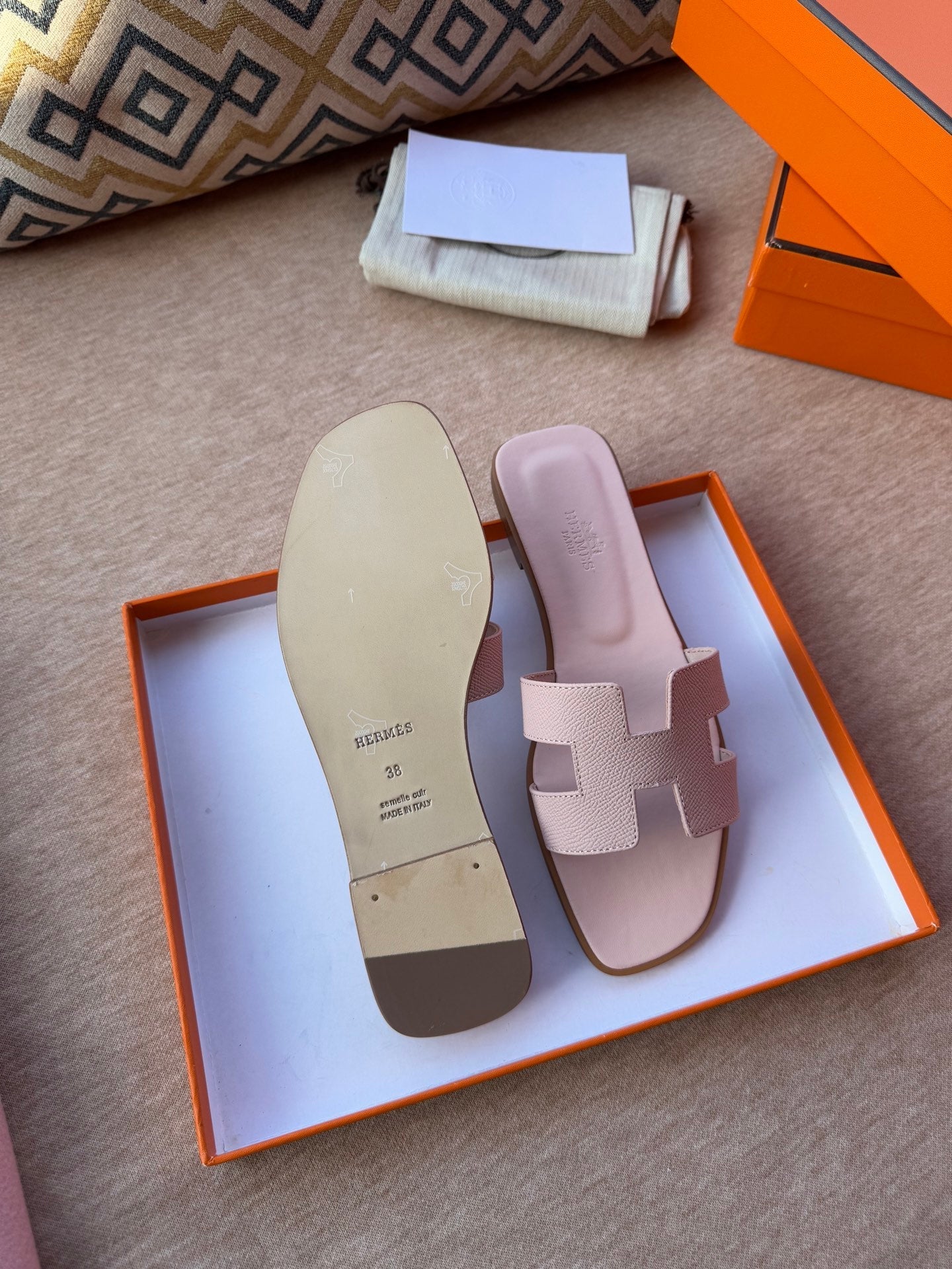 0RAN SANDALS IN PASTEL PINK CALFSKIN - 图片 9