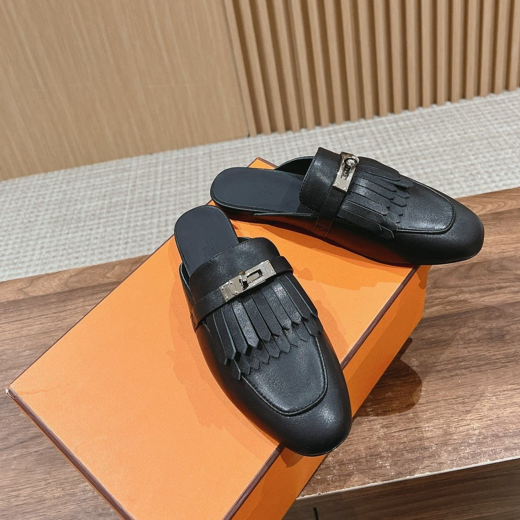 0Z Mule Fringed Black